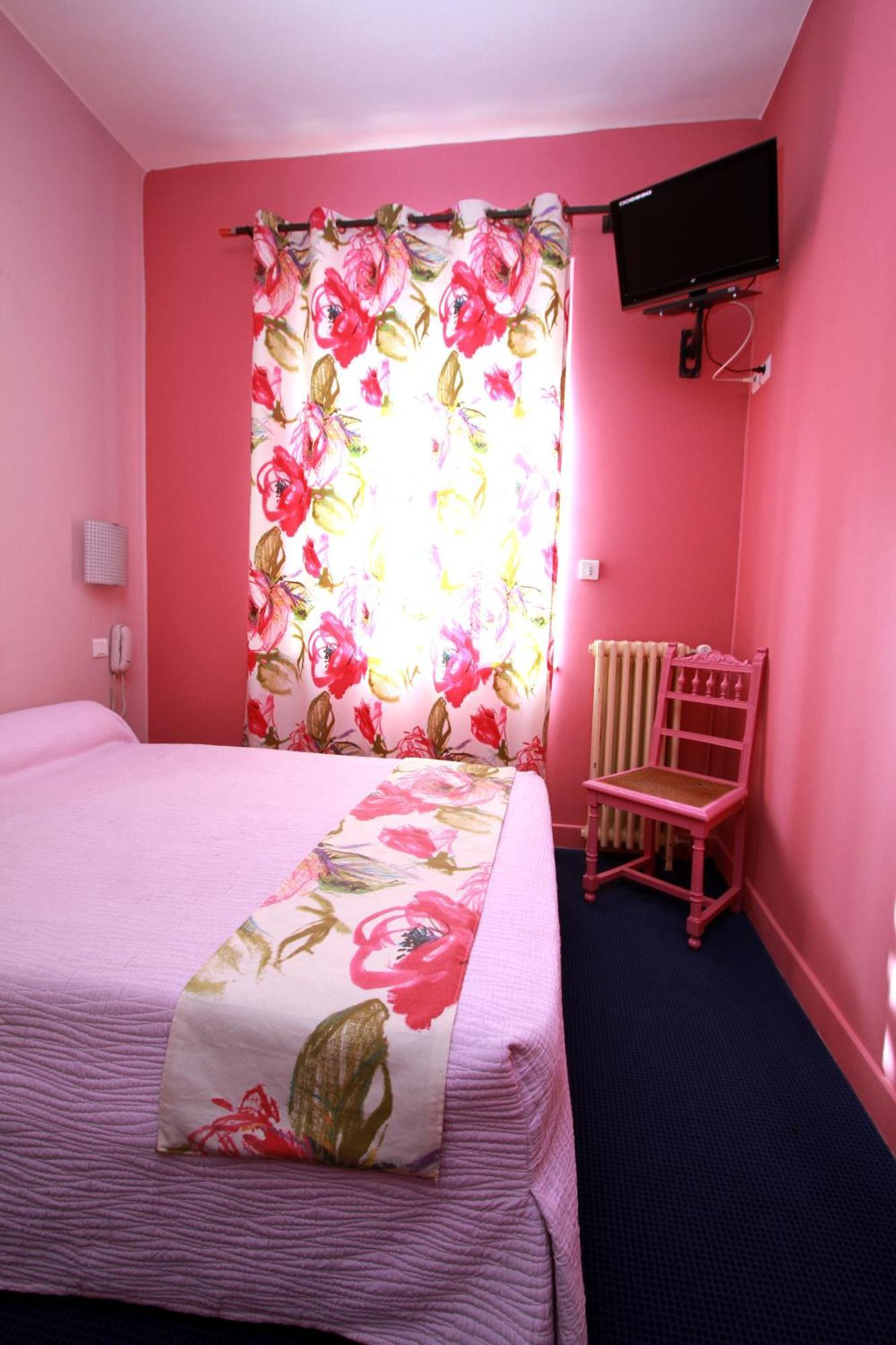 Bourg-Saint-Andéol Logis Hotel Le Clos Des Oliviers מראה חיצוני תמונה
