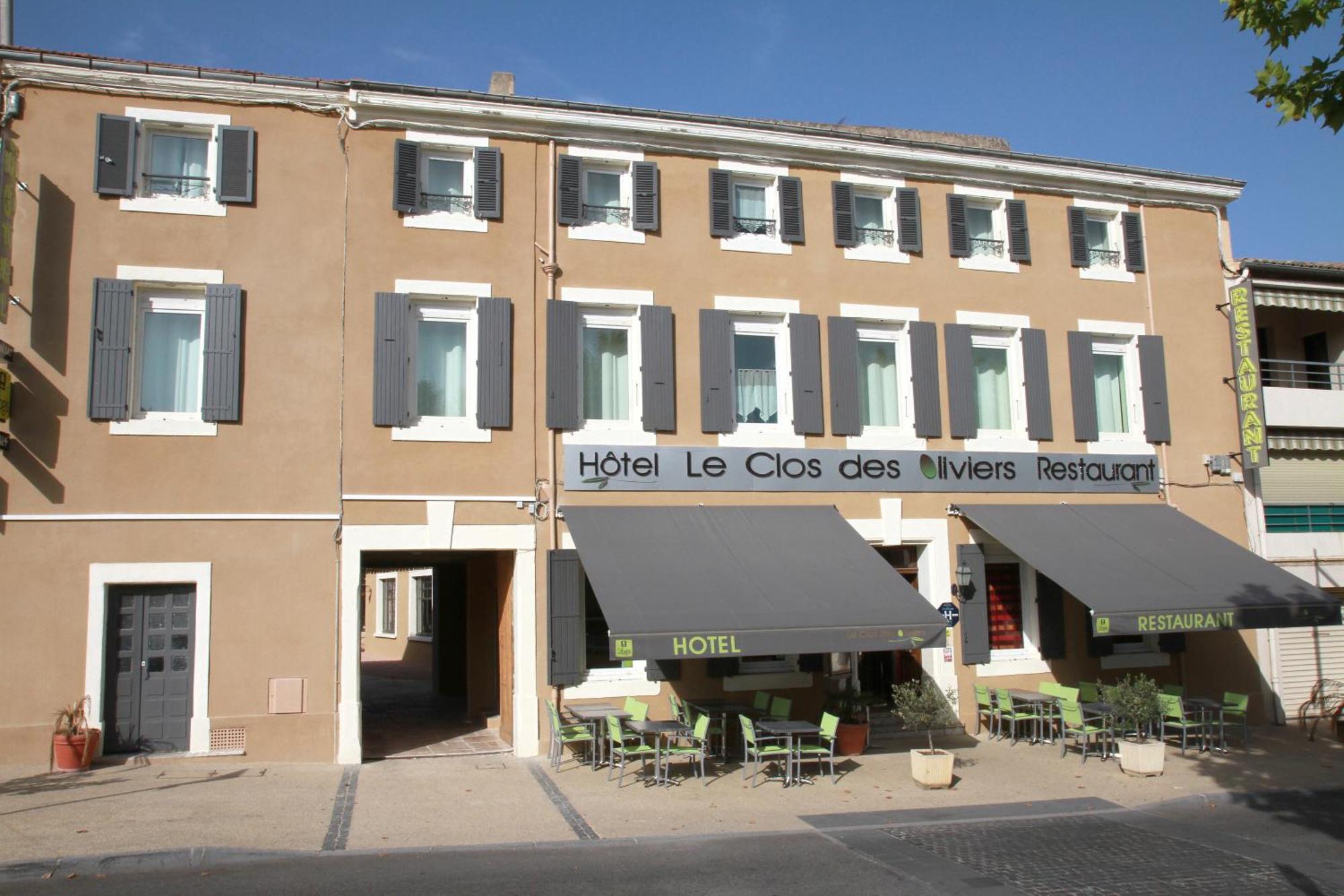 Bourg-Saint-Andéol Logis Hotel Le Clos Des Oliviers מראה חיצוני תמונה